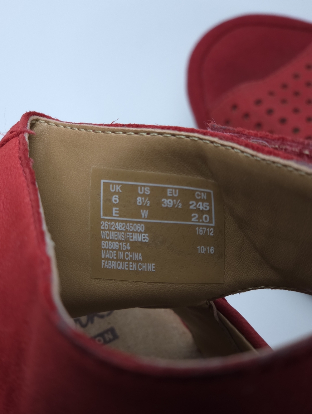 Clarks Reedly Salene Red Perforated Leather Peep‑Toe Wedge Sandals W 8.5 - Picture 9 of 16